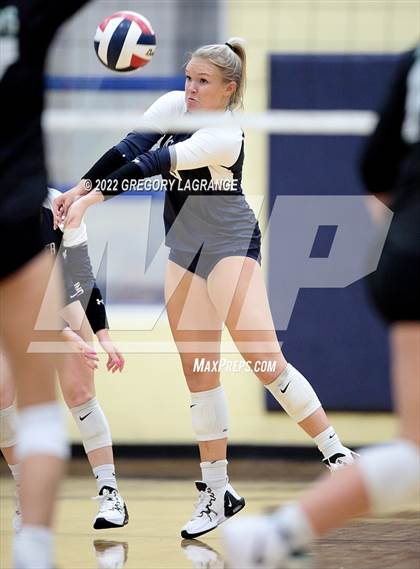 Thumbnail 2 in Southlake Carroll vs Keller photogallery.