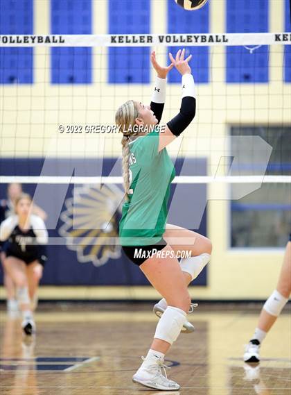 Thumbnail 3 in Southlake Carroll vs Keller photogallery.