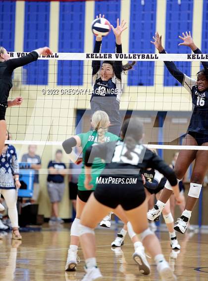 Thumbnail 1 in Southlake Carroll vs Keller photogallery.