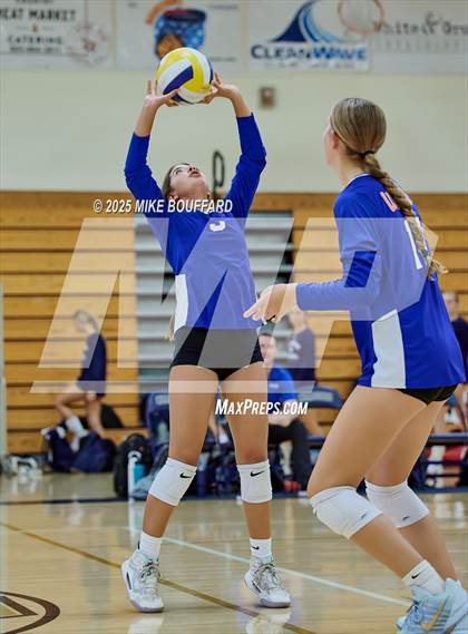 Thumbnail 1 in Westlake @ Dos Pueblos photogallery.