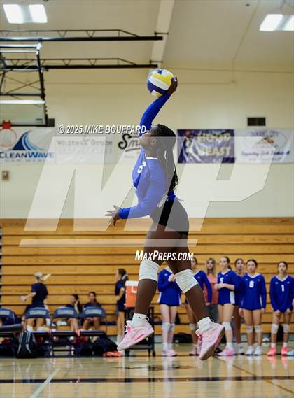 Thumbnail 2 in Westlake @ Dos Pueblos photogallery.