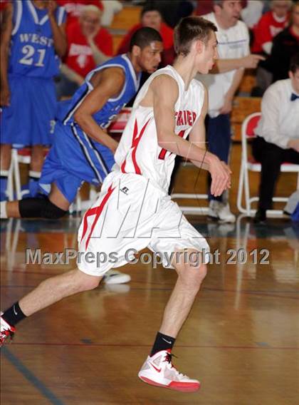 Thumbnail 1 in Spaulding vs. Manchester West (NHIAA Division 1 Preliminary Round) photogallery.