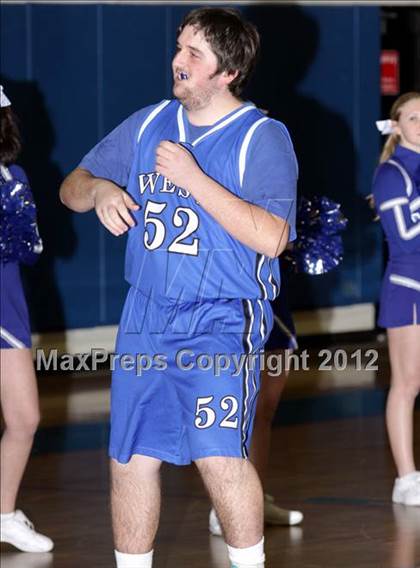 Thumbnail 2 in Spaulding vs. Manchester West (NHIAA Division 1 Preliminary Round) photogallery.