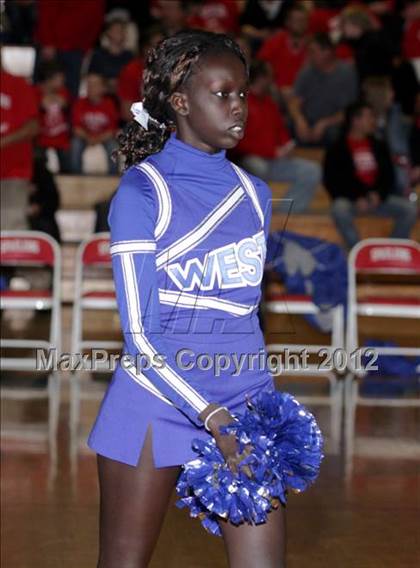 Thumbnail 3 in Spaulding vs. Manchester West (NHIAA Division 1 Preliminary Round) photogallery.