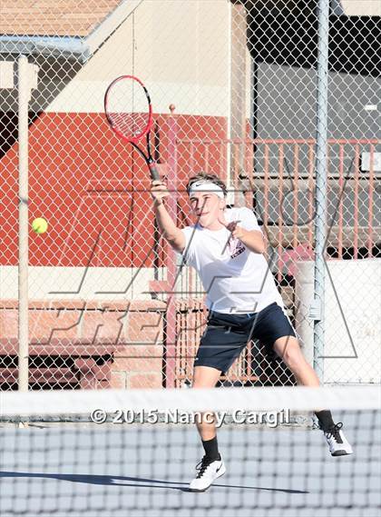 Thumbnail 1 in Flour Bluff, Gregory-Portland vs. Uvalde, Calallan (UIL 5A Area Tournament) photogallery.