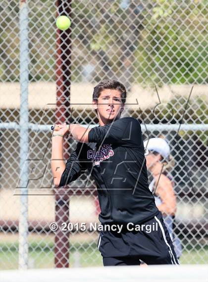 Thumbnail 2 in Flour Bluff, Gregory-Portland vs. Uvalde, Calallan (UIL 5A Area Tournament) photogallery.