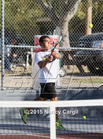 Thumbnail 1 in Flour Bluff, Gregory-Portland vs. Uvalde, Calallan (UIL 5A Area Tournament) photogallery.