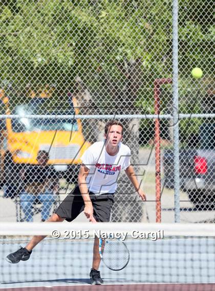 Thumbnail 2 in Flour Bluff, Gregory-Portland vs. Uvalde, Calallan (UIL 5A Area Tournament) photogallery.