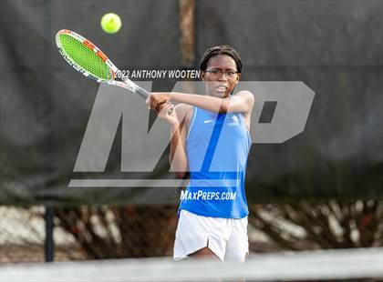 Thumbnail 1 in Cape Fear vs Lake Norman Charter  (NCHSAA 3A Dual Team State Championship) photogallery.