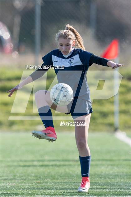 Thumbnail 3 in Oak Ridge vs St. Francis (CIF SJS D1 Playoff) photogallery.