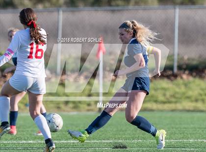 Thumbnail 3 in Oak Ridge vs St. Francis (CIF SJS D1 Playoff) photogallery.