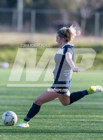 Thumbnail 3 in Oak Ridge vs St. Francis (CIF SJS D1 Playoff) photogallery.