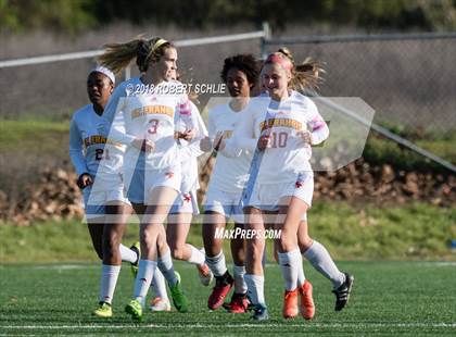 Thumbnail 3 in Oak Ridge vs St. Francis (CIF SJS D1 Playoff) photogallery.