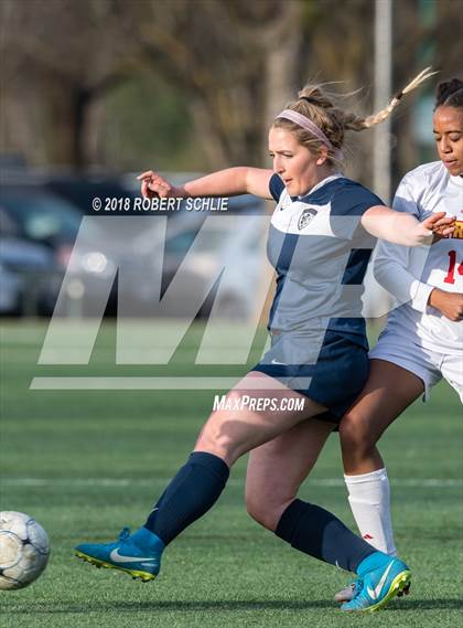 Thumbnail 3 in Oak Ridge vs St. Francis (CIF SJS D1 Playoff) photogallery.