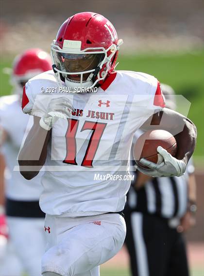 Thumbnail 3 in Regis Jesuit @ Legend photogallery.