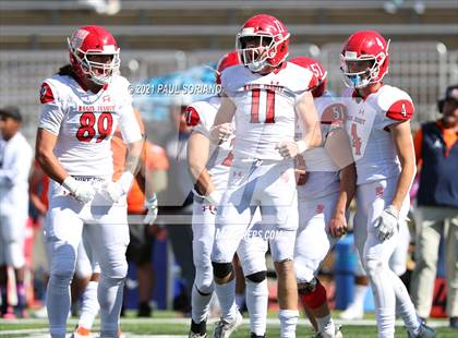 Thumbnail 1 in Regis Jesuit @ Legend photogallery.