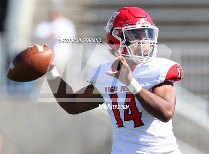 Thumbnail 3 in Regis Jesuit @ Legend photogallery.