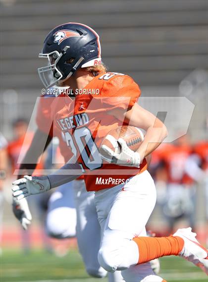 Thumbnail 3 in Regis Jesuit @ Legend photogallery.