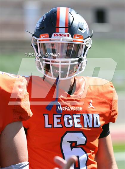 Thumbnail 3 in Regis Jesuit @ Legend photogallery.