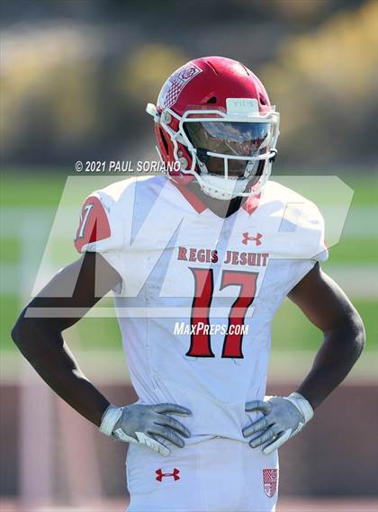 Thumbnail 2 in Regis Jesuit @ Legend photogallery.