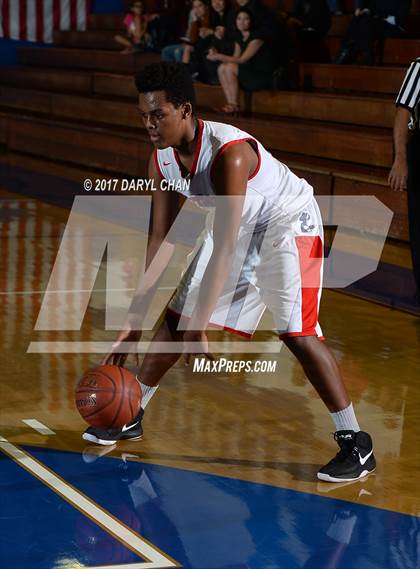 Thumbnail 2 in La Canada vs Maranatha (San Marino Tournament) photogallery.