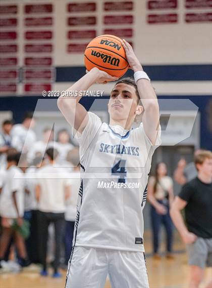 Thumbnail 1 in Deer Valley vs. Horizon (Hoopsgiving Tournament) photogallery.