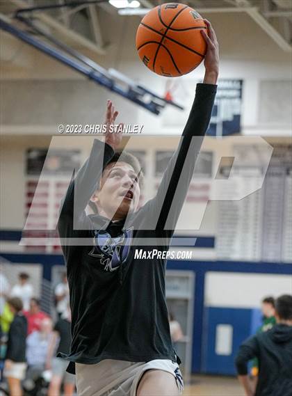 Thumbnail 3 in Deer Valley vs. Horizon (Hoopsgiving Tournament) photogallery.