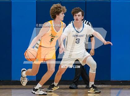 Thumbnail 3 in Deer Valley vs. Horizon (Hoopsgiving Tournament) photogallery.