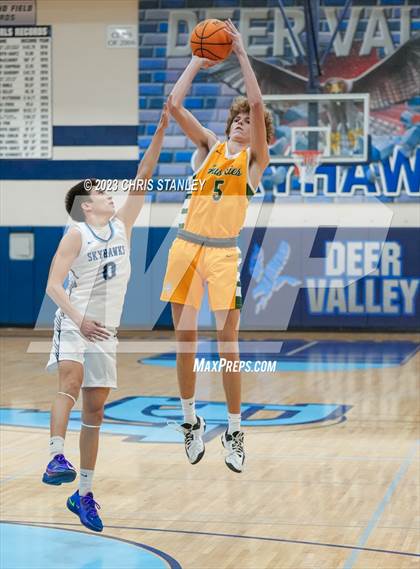Thumbnail 1 in Deer Valley vs. Horizon (Hoopsgiving Tournament) photogallery.