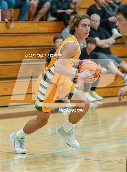 Thumbnail 2 in Deer Valley vs. Horizon (Hoopsgiving Tournament) photogallery.