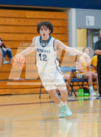 Thumbnail 3 in Deer Valley vs. Horizon (Hoopsgiving Tournament) photogallery.