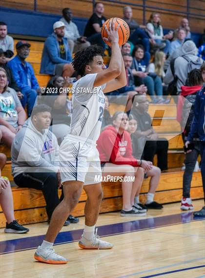 Thumbnail 2 in Deer Valley vs. Horizon (Hoopsgiving Tournament) photogallery.