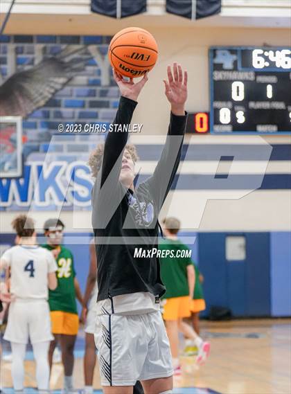 Thumbnail 3 in Deer Valley vs. Horizon (Hoopsgiving Tournament) photogallery.