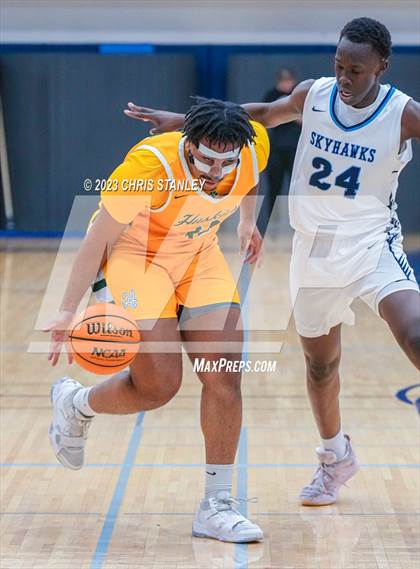 Thumbnail 1 in Deer Valley vs. Horizon (Hoopsgiving Tournament) photogallery.