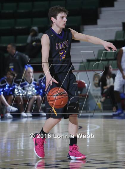 Thumbnail 2 in Troy vs. Williamsville South (NYSPHSAA Class A Semifinal) photogallery.