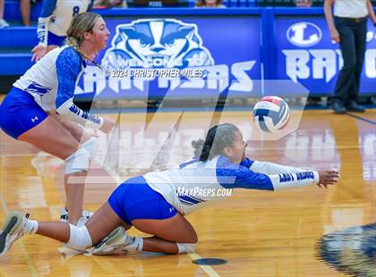 Thumbnail 2 in Shoemaker @ Lampasas photogallery.