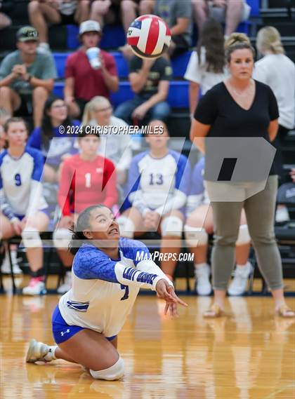 Thumbnail 3 in Shoemaker @ Lampasas photogallery.