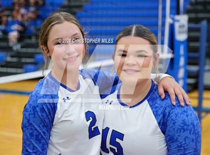 Thumbnail 2 in Shoemaker @ Lampasas photogallery.