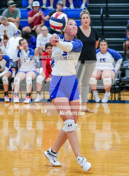 Thumbnail 3 in Shoemaker @ Lampasas photogallery.
