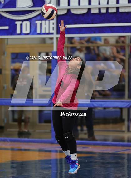 Thumbnail 1 in Shoemaker @ Lampasas photogallery.