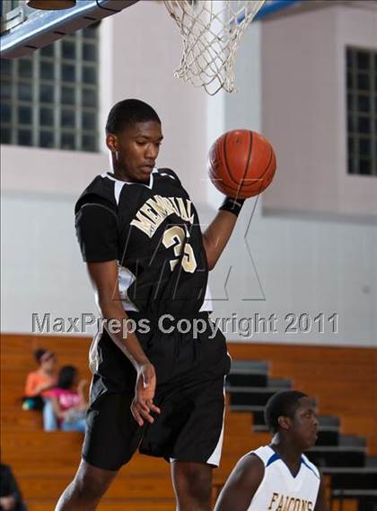 Thumbnail 2 in Pasadena Memorial vs Channelview photogallery.