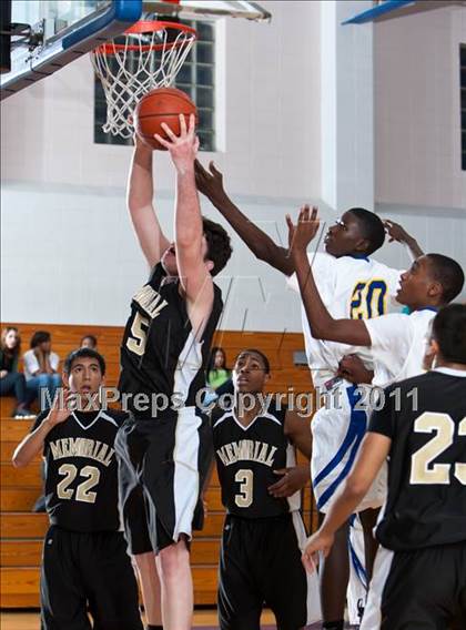 Thumbnail 2 in Pasadena Memorial vs Channelview photogallery.