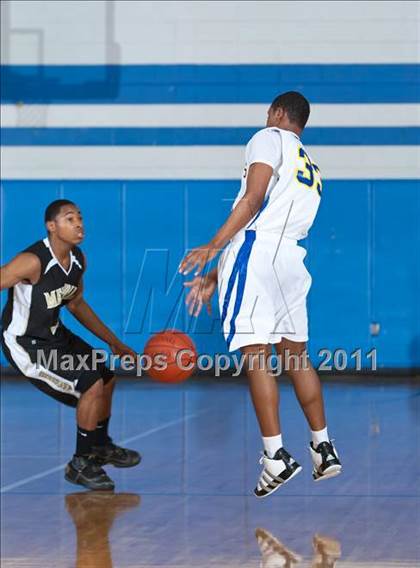 Thumbnail 1 in Pasadena Memorial vs Channelview photogallery.