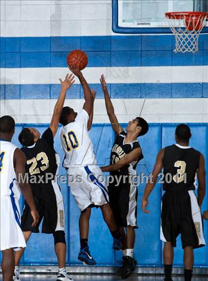 Thumbnail 3 in Pasadena Memorial vs Channelview photogallery.