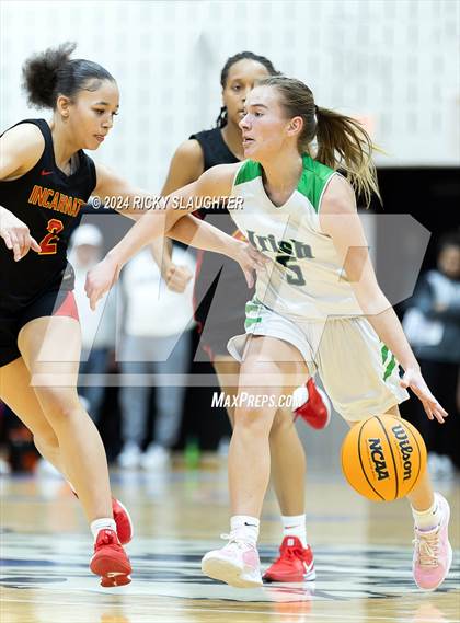 Thumbnail 2 in Incarnate Word Academy vs Peoria Notre Dame (SWIC Showdown) photogallery.