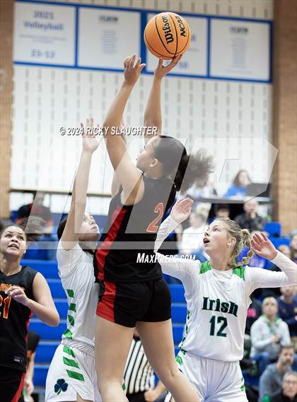 Thumbnail 2 in Incarnate Word Academy vs Peoria Notre Dame (SWIC Showdown) photogallery.