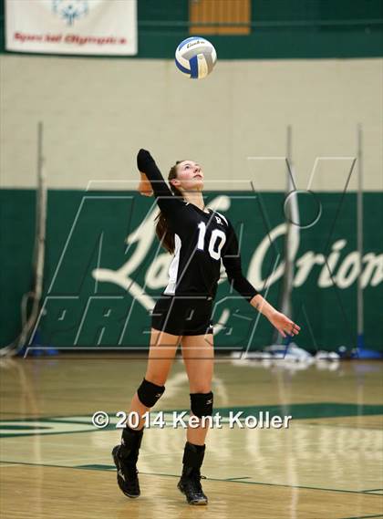 Thumbnail 2 in Rochester vs. Lake Orion photogallery.