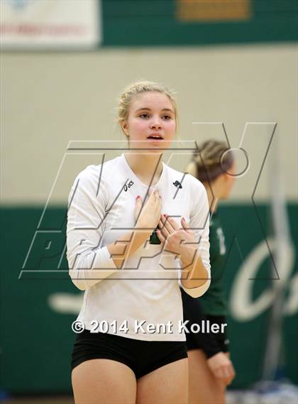 Thumbnail 1 in Rochester vs. Lake Orion photogallery.