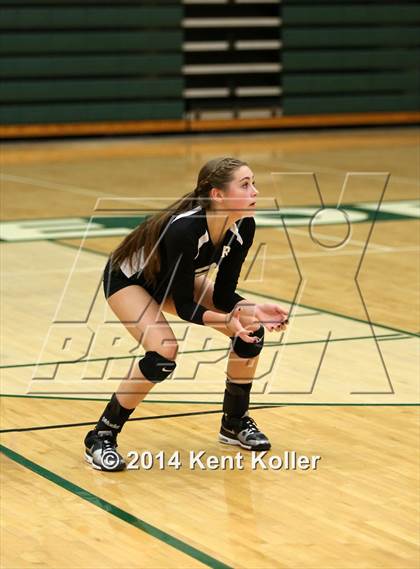 Thumbnail 1 in Rochester vs. Lake Orion photogallery.