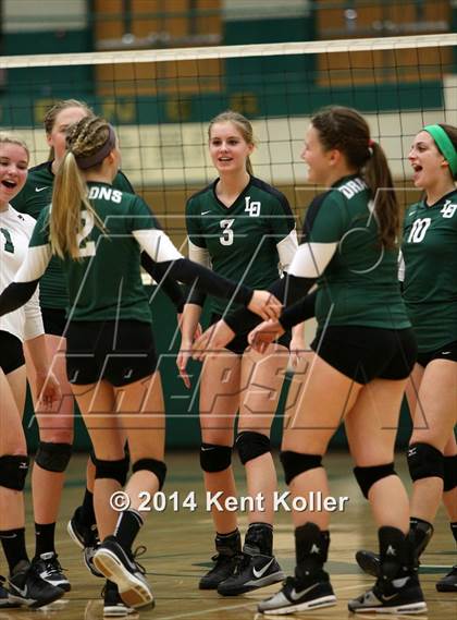 Thumbnail 1 in Rochester vs. Lake Orion photogallery.